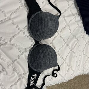 PINK Victoria's Secret Black and Pink Bra